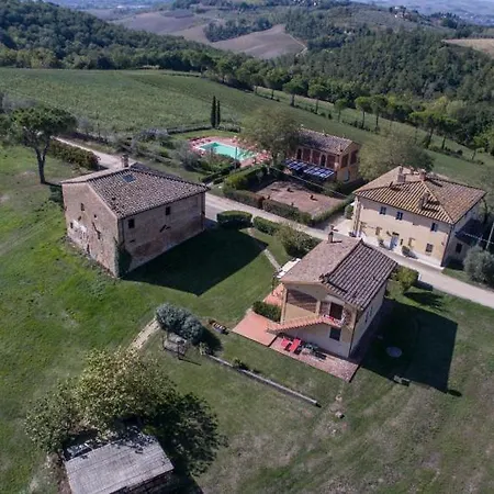 Nebbiano Sleeps 6 Pool Wifi T763146